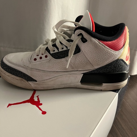 Jordan 3 Fire Red - Picture 6 of 8